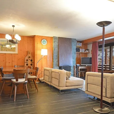 Ambassador 307 Apartment